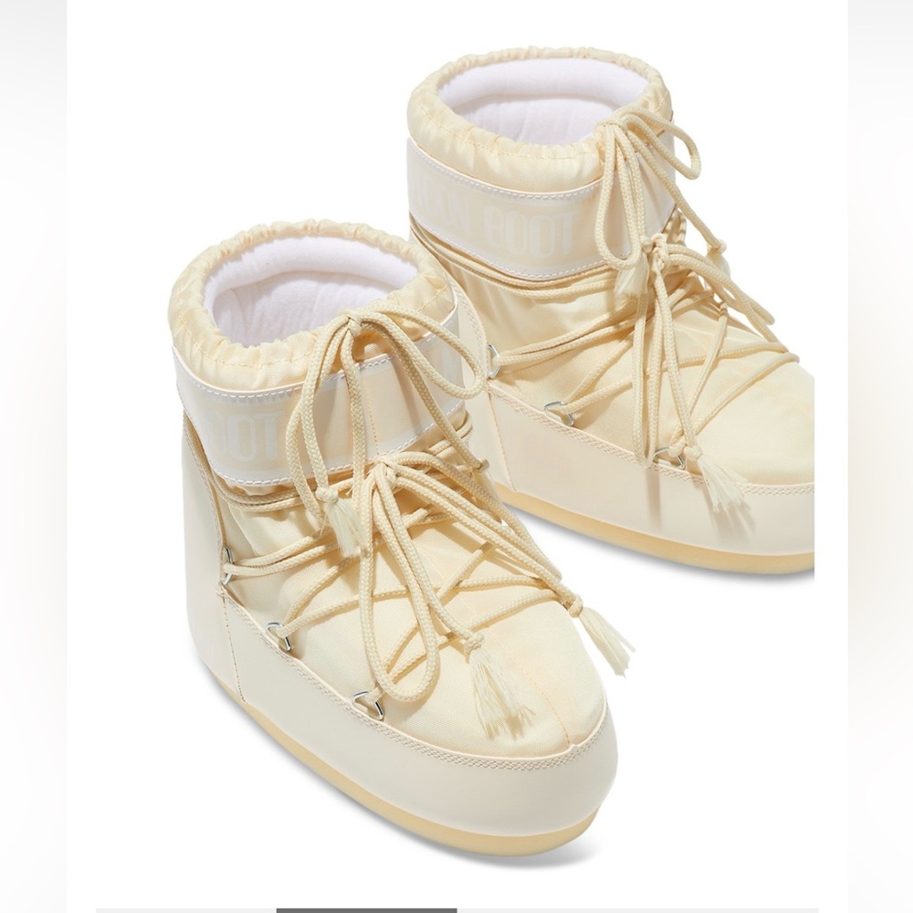 NWT Moon Boot Low Icon Boot Unisex EU 42/44 | US W 9.5-11.5